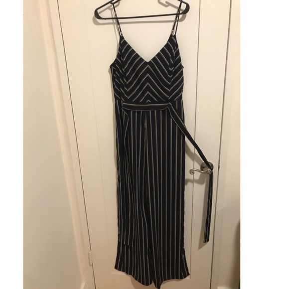 Super Cute Business Casual Romper Day to Night - Picture 7 of 7